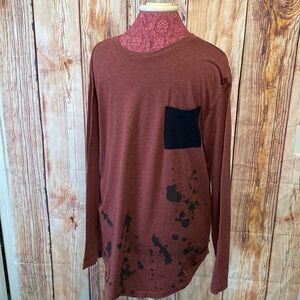 Men’s‎ Libertador Tee Shirt Size Large Longer Length Maroon Black with Pocket